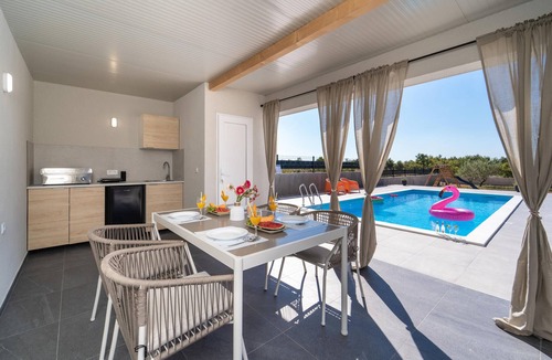 Paljuv House | Nice home in Paljuv with Wi-Fi