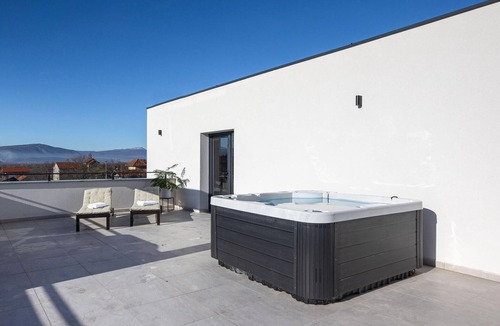 Trilj House | Nice home in Trilj with sauna