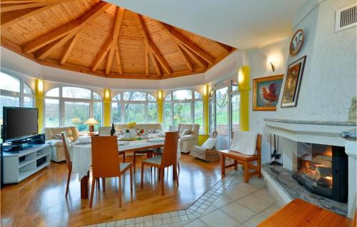 Gornji Kneginec House | Nice Home In Varazdin Breg With Sauna