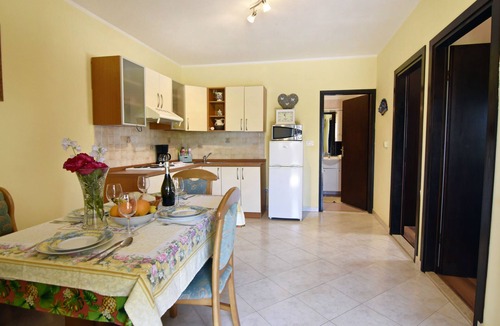 Đuba Apartment | Nice place to stay in Đuba-Umag, near the sea, quiet, air-conditioned
