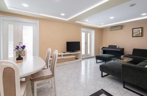 Gorinka Apartment | Nikola Apartment
