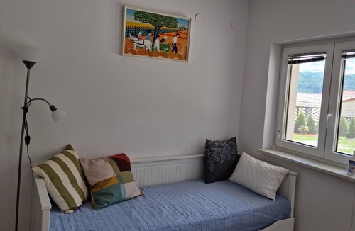 Kambresko Apartment | Nortra apartment no.1---comfortable for short or long term staying