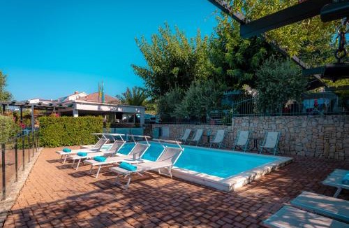 Rtina Hostel | Odmoree Camp & Hostel