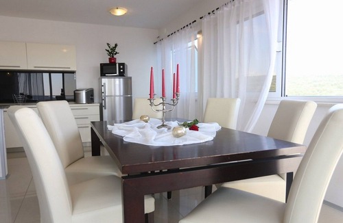Okrug Gornji Villa | Okrug Gornji Luxurious Escape Villa with Pool - Five Bedroom Villa with Pool
