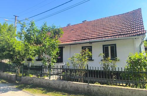 Donja Stubica House | Old house by the stream