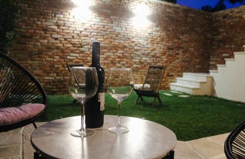 Sveti Filip i Jakov Apartment | Old house