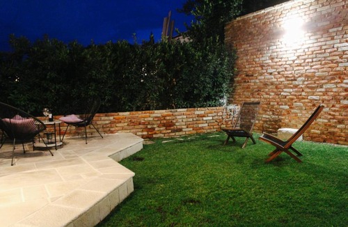 Sveti Filip i Jakov Apartment | Old house