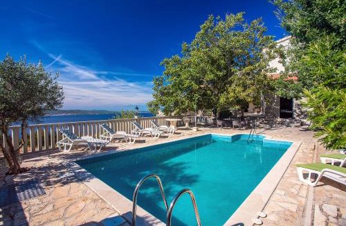 Jesenice Villa | Old Stone House - Private pool - Jacuzzi - Panoramic View -Full Privacy