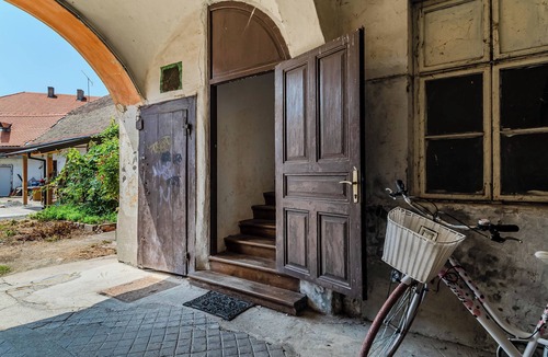 Osijek Apartment | Old Town Heritage Suite 3, Osijek, Croatia