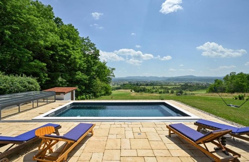 Zlatar Villa | Oldwine House Loznjak by Villas Guide