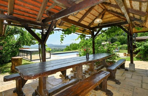 Zlatar Villa | Oldwine House Loznjak by Villas Guide