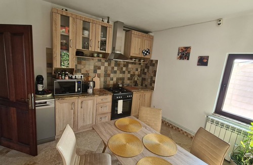Timisoara Villa | Ole Apartment 120 SQM - Aut. Ministry of Tourism - Spacious and Serene Space