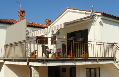 Karigador Apartment | Olga Apartment Near the Beach