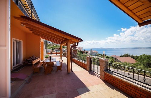 Starigrad Apartment | One bedroom apartment with terrace and sea view Kozjača, Paklenica (A-25456-b)