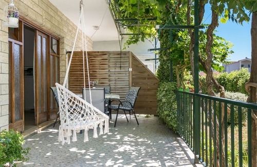 Kastel Stafilic Apartment | One bedroom apartment with terrace Kaštel Štafilić, Kaštela (A-20802-a)