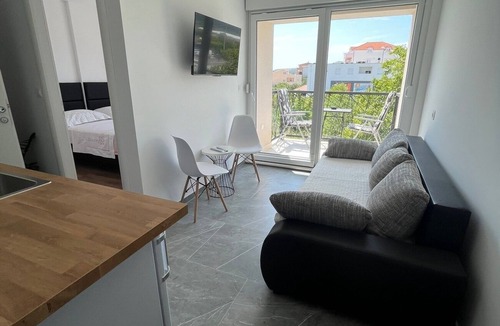 Kastel Stafilic Apartment | One bedroom apartment with balcony Kaštel Štafilić, Kaštela (A-22533-b)
