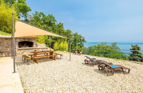 Obrs Apartment | One bedroom apartment with terrace and sea view Mošćenička Draga, Opatija (A-7766-d)