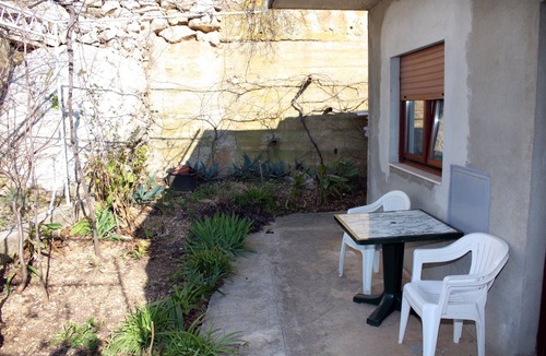 Lokva Rogoznica Apartment | One bedroom apartment with terrace and sea view Lokva Rogoznica, Omiš (A-4819-b)
