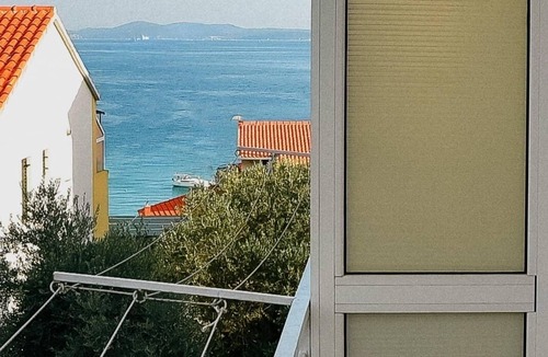 Businci Apartment | One bedroom apartment with balcony and sea view Mavarštica, Čiovo (A-25405-b)