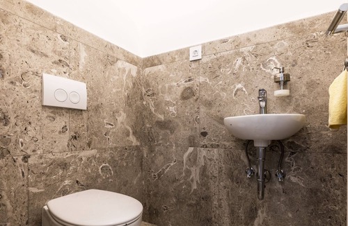 Cove Murtar Apartment | One bedroom apartment with terrace Mali Lošinj, Lošinj (A-18406-b)