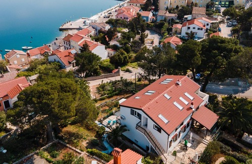 Cove Murtar Apartment | One bedroom apartment with terrace and sea view Mali Lošinj, Lošinj (A-19487-b)