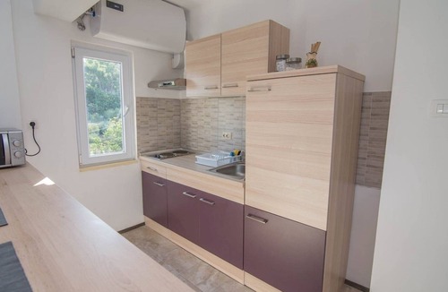 Veli Losinj Apartment | One bedroom apartment with balcony Veli Lošinj, Lošinj (A-21190-a)
