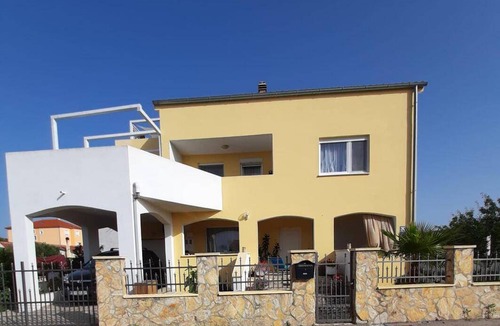 Sibenik Apartment | One bedroom apartment with terrace Ražine, Šibenik (A-19003-a)