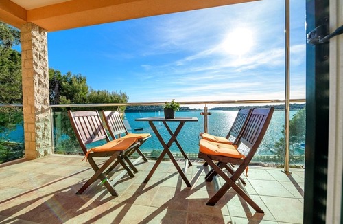 Cove Murtar Apartment | One bedroom apartment near beach Mali Lošinj, Lošinj (A-5391-b)
