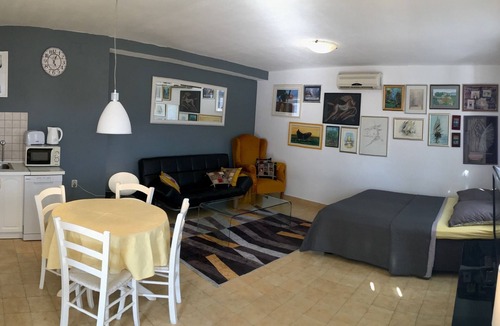 Prvic Luka Apartment | One bedroom apartment with terrace and sea view Prvić Luka, Prvić (A-21276-a)