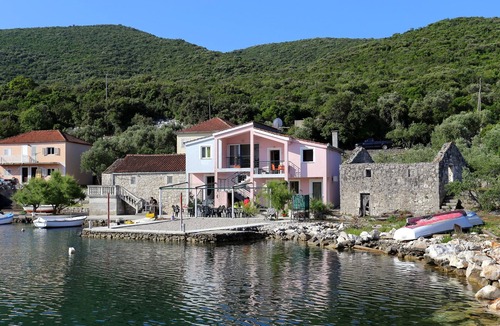 Putnikovic Apartment | One bedroom apartment near beach Žuronja, Pelješac (A-10123-c)