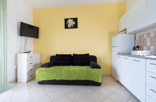 Gornji Karin Apartment | One bedroom apartment with terrace