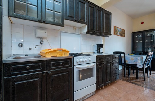 Posedarje Apartment | One bedroom apartment with terrace Posedarje, Novigrad (A-21123-c)