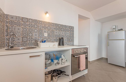 Primosten Burnji Apartment | One bedroom apartment with terrace and sea view Bilo, Primošten (A-23259-a)