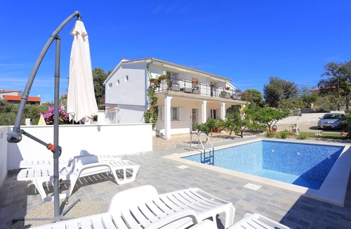 Razanj Apartment | One bedroom apartment with a swimming pool Ražanj, Rogoznica (A-17867-c)