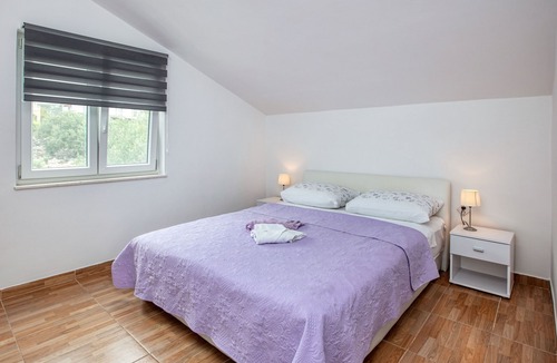 Podglavica Apartment | One bedroom apartment with terrace and sea view Stupin Čeline, Rogoznica (A-19872-a)