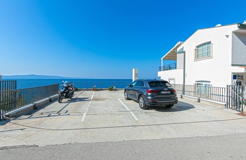 Drasnice Apartment | One bedroom apartment near beach Drašnice, Makarska (A-6652-a)