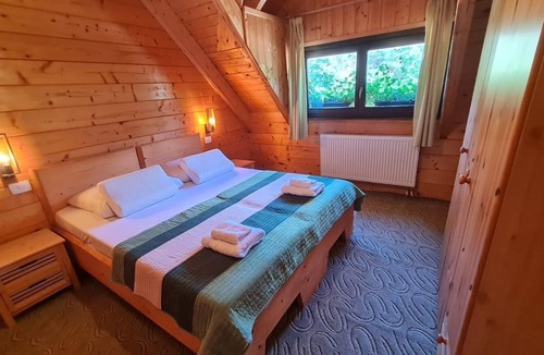 Rudanovac Apartment | One bedroom apartment with hot tub Rudanovac, Plitvice (A-20767-c)
