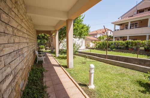 Kukljica Apartment | One bedroom apartment with terrace and sea view Kukljica, Ugljan (A-8253-a)