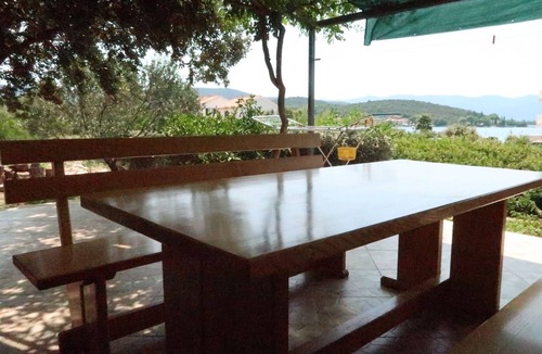 Loviste Apartment | One bedroom apartment with terrace and sea view Lovište, Pelješac (A-10197-c)