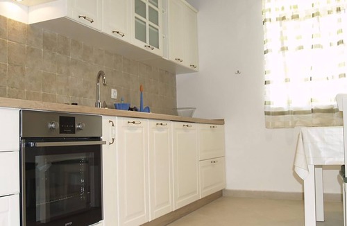 Lukoran Apartment | One bedroom apartment with terrace Lukoran, Ugljan (A-23830-a)