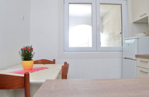 Lukoran Apartment | One bedroom apartment with balcony and sea view Lukoran, Ugljan (A-23830-b)