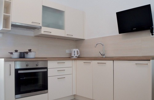 Lukoran Apartment | One bedroom apartment with terrace and sea view Lukoran, Ugljan (A-23830-d)