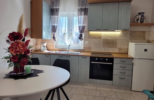 Porat Apartment | One bedroom apartment with terrace Porat, Krk (A-19348-a)
