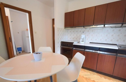 Zidarici Apartment | One bedroom apartment with terrace Vantačići, Krk (A-20461-a)