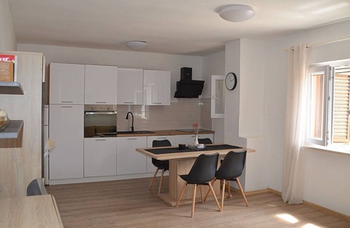 Nevidane Apartment | One bedroom apartment near beach Neviđane, Pašman (A-11902-b)