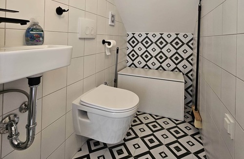 Malinska-Dubasnica Apartment | One bedroom apartment with terrace Njivice, Krk (A-22803-a)