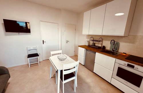 Vidalici Apartment | One bedroom apartment with terrace and sea view Vidalići, Pag (A-24330-b)