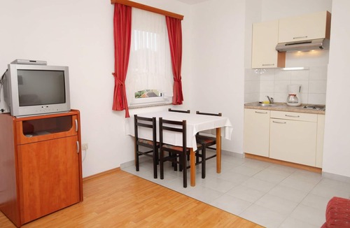 Vinjerac Apartment | One bedroom apartment with terrace and sea view Vinjerac, Zadar (A-3248-d)