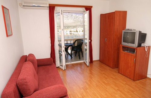 Vinjerac Apartment | One bedroom apartment with terrace and sea view Vinjerac, Zadar (A-3248-d)