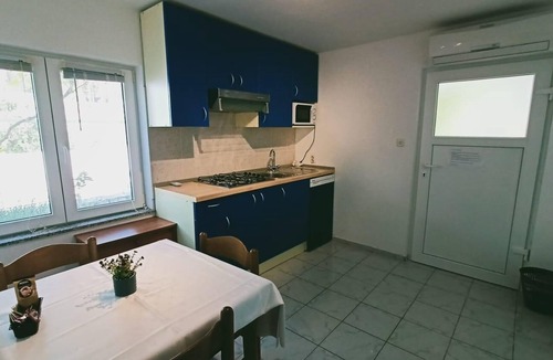 Vinjerac Apartment | One bedroom apartment with terrace Vinjerac, Zadar (A-13985-b)